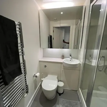 Modern 2 Bed - Olympic Park Stratford Apartment London Exterior photo