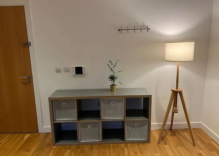 Modern 2 Bed - Olympic Park Stratford